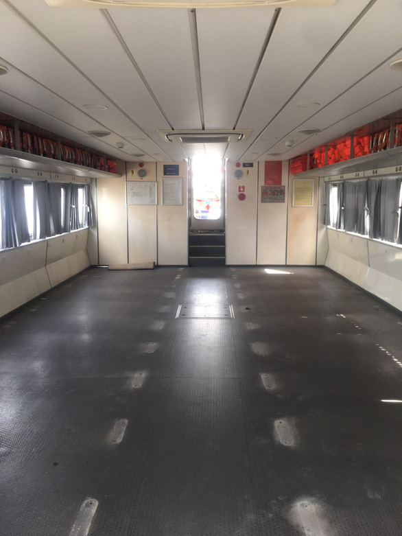 5 tàu cao tốc chở hàng thiết yếu từ miền Tây về TP.HCM hoạt động từ 19-7 - Ảnh 1.