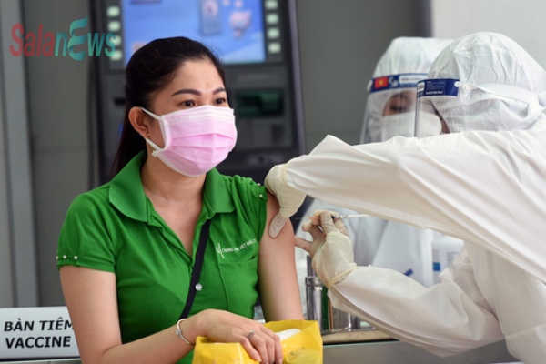 Đồng Nai áp dụng 'giấy thông hành vắc xin' điện tử để phục hồi kinh tế