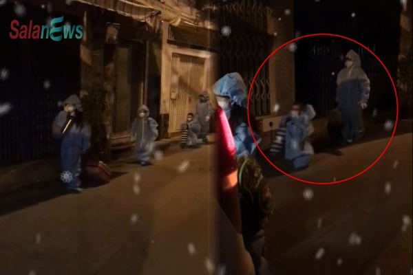 Bé trai 3 tuổi tại Quận 4 phải đi cách ly giữa đêm vì bố mắc Covid-19