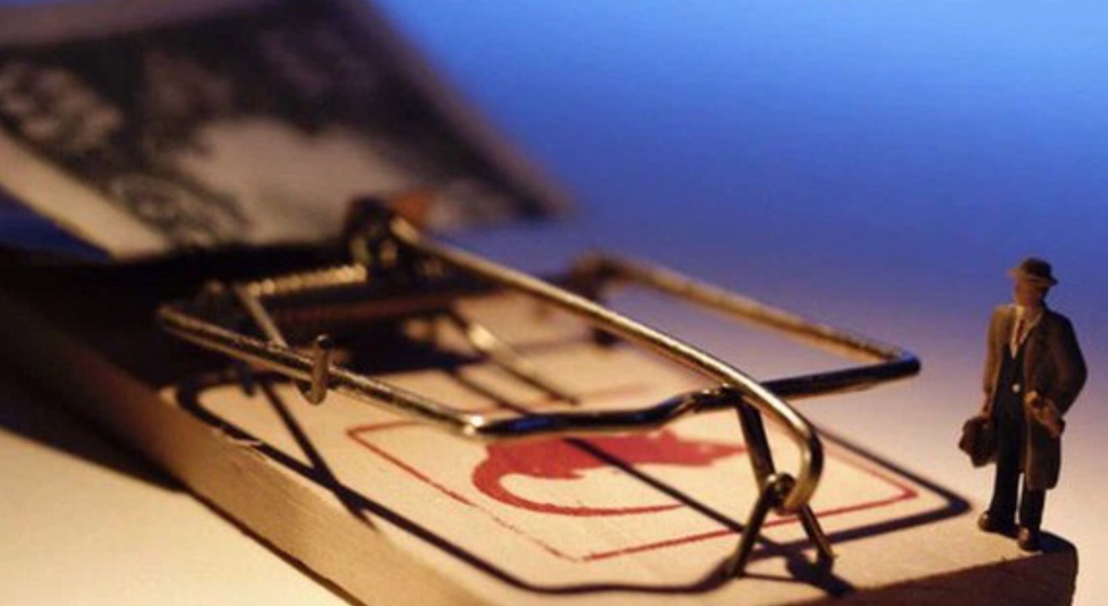 Ba cạm bẫy lớn trong đời, hãy nhớ thật kỹ để không phải nhắc đến hai từ “hối hận”