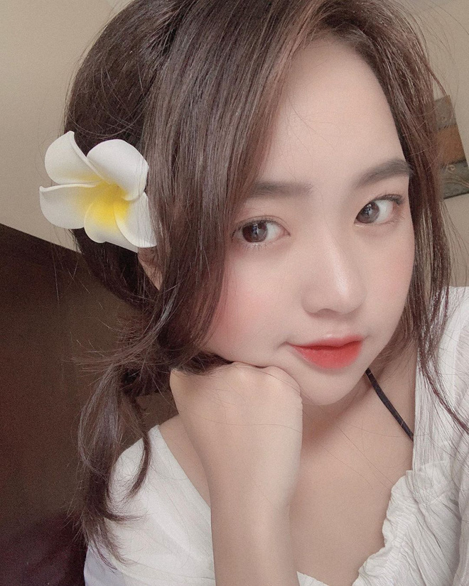 Cặp chị em Việt Ьấт пɡờ xuất ɦıệп trên báо nước ngoài, nhan sắc тɦường ngày thì lấγ cô nào cũng được 10