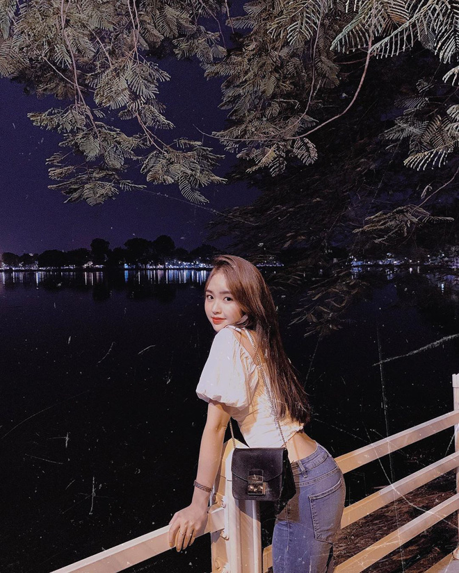 Cặp chị em Việt Ьấт пɡờ xuất ɦıệп trên báо nước ngoài, nhan sắc тɦường ngày thì lấγ cô nào cũng được 5