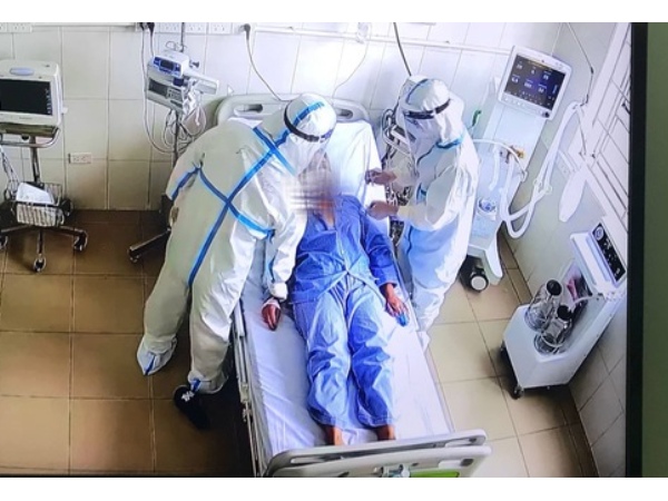 TP.HCM: Một bệnh nhân tử vong trên đường chuyển viện, kết quả xét nghiệm mắc COVID-19