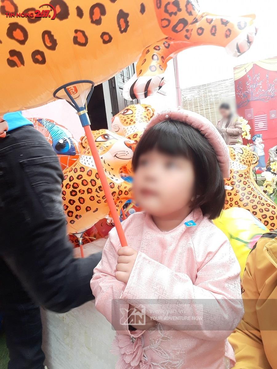 Bà Hằng đã sang Singapore trong đêm, đóng viện phí hơn 800 triệu đồng cứu sống con tôi 7