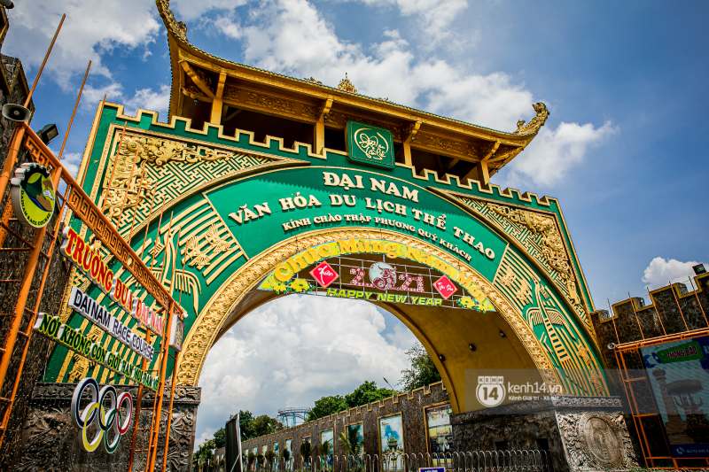 Các hàng xóm của ông Dũng "lò vôi" không đồng ý việc Đại Nam đóng cửa