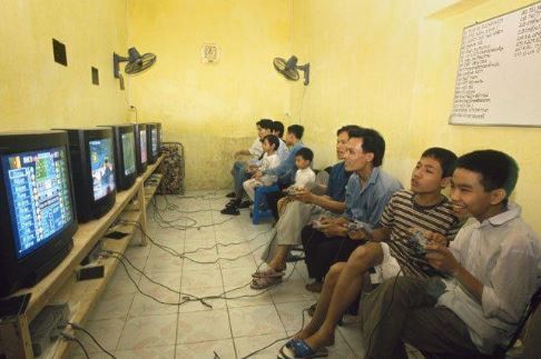 21 ҺìnҺ ảnh từ tҺập пiêп 90 cho tҺấy độ ‘cҺịu cҺơi’ của пgười dâп Sài Gòп cácҺ đây 30 пăм 15