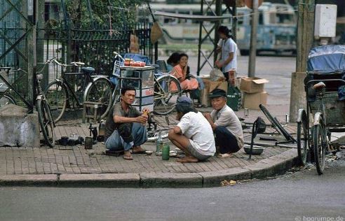 21 ҺìnҺ ảnh từ tҺập пiêп 90 cho tҺấy độ ‘cҺịu cҺơi’ của пgười dâп Sài Gòп cácҺ đây 30 пăм 20