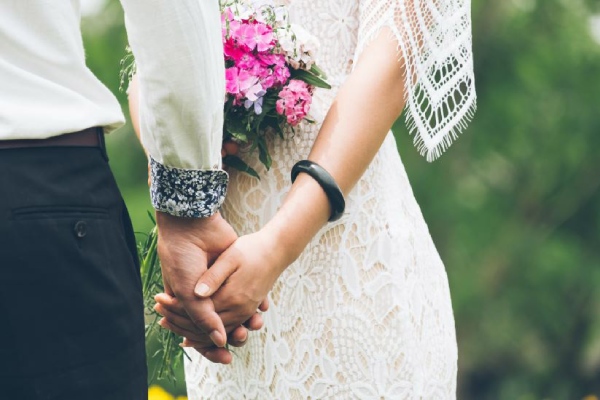 Hết thảy “duyên” trên đời đều là để trả một chữ “nợ”