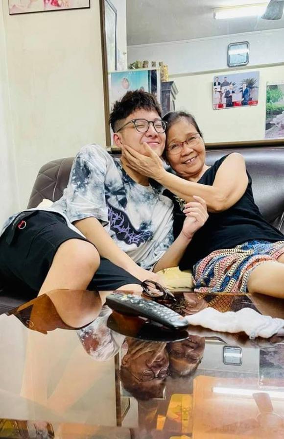 Hà Hồ khoe nhan sắc ngọt ngào, Ngọc Trinh xinh như búp bê trong bộ ảnh mới - Ảnh 6.