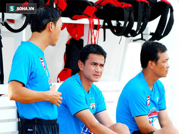 HAGL thua tơi tả trong trận đấu đầu tay của HLV Kiatisuk