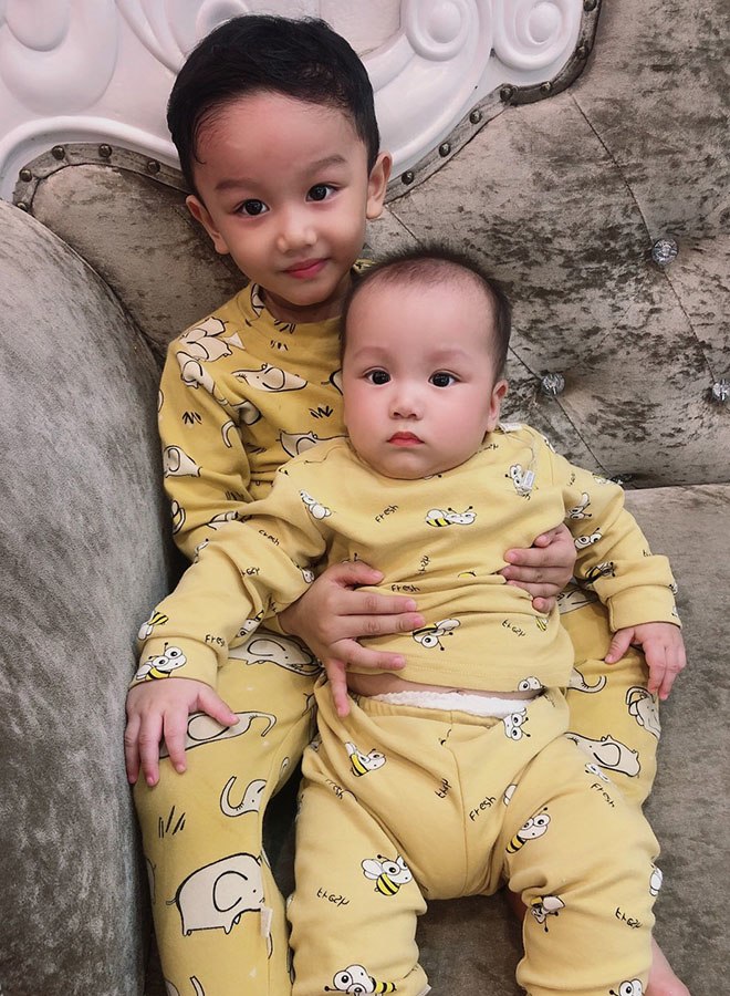 Chàng trai sinh năm 1991 hạnh phúc được 2 vợ hoà thuận, giữ gìn truyền thống ông và cha 3