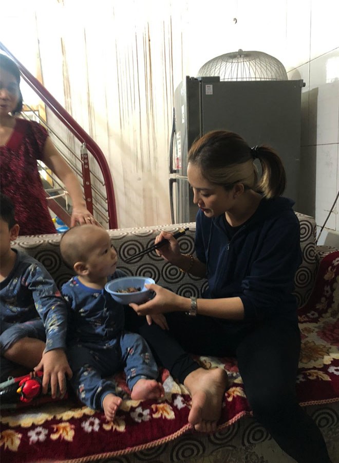 Chàng trai sinh năm 1991 hạnh phúc được 2 vợ hoà thuận, giữ gìn truyền thống ông và cha 4