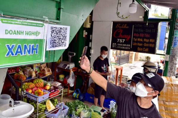 Sắp có hướng dẫn 'sống chung với dịch', TP.HCM được giải pháp riêng?