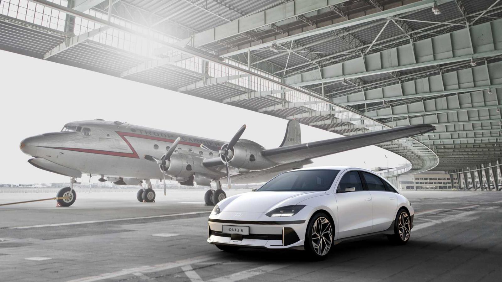 Hyundai Ioniq 6 chính thức lộ diện: Đỉnh cao xe điện mới