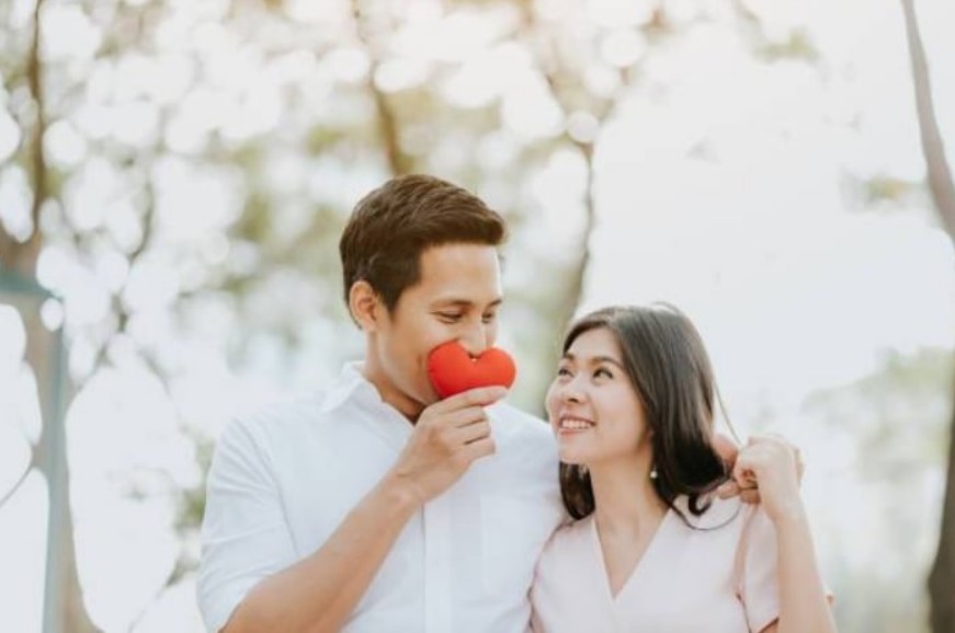 Người chồng tốt có thể không biết nói lời yêu thương, nhưng nhất định cần cù chăm chỉ nâng đỡ gia đình