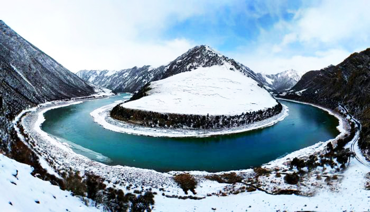ky-bi-song-truong-giang-kho-can