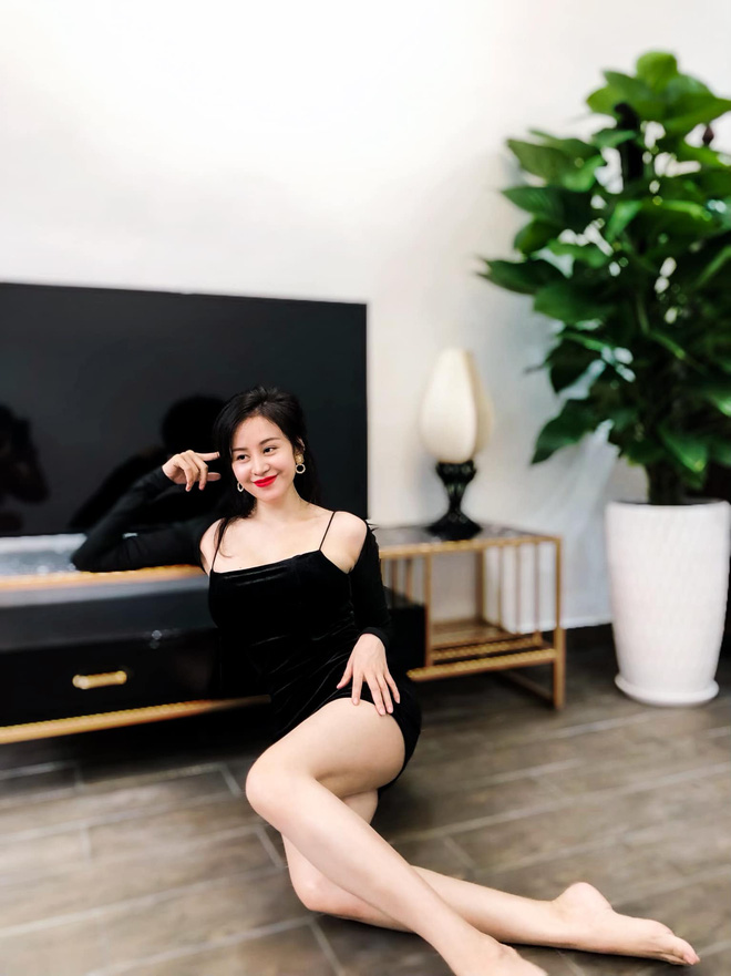 Loạt ảnh trong thời gian ở nhà của bà Tưng 2