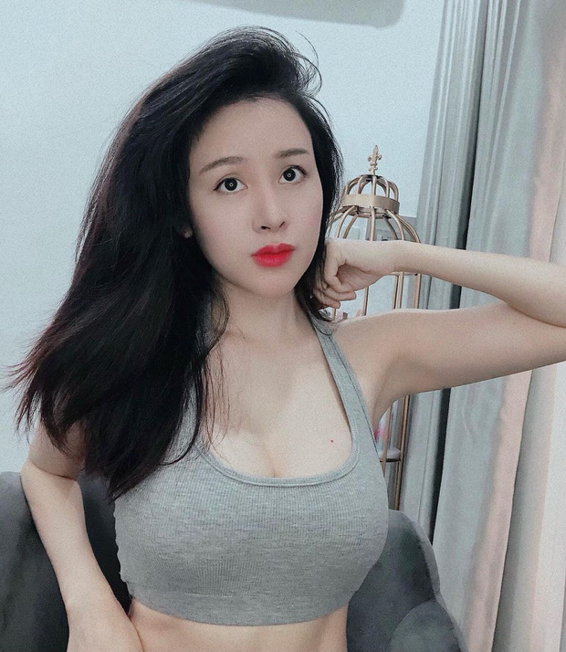Loạt ảnh trong thời gian ở nhà của bà Tưng 3