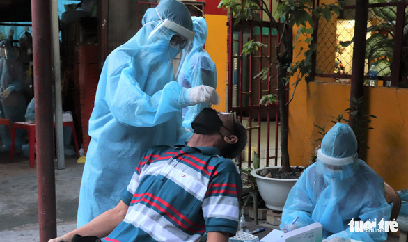 Không có chuyện đóng cửa toàn TP.HCM từ 0h ngày 15-7 - Ảnh 1.