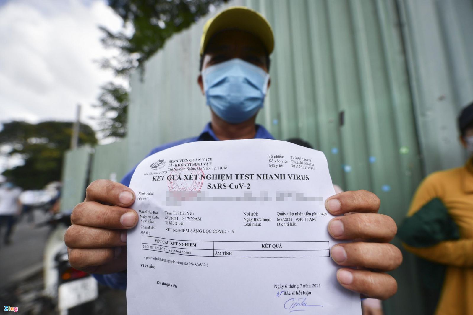bien nguoi chen chuc xet nghiem Covid-19 anh 3