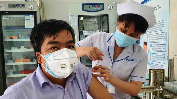 Mũi 3, ai sẽ được tiêm trước? 2