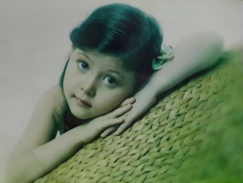 “Người yêu mai mối” của ViruSs "đào" lại ảnh cũ: Xinh đẹp, thần thái từ nhỏ!