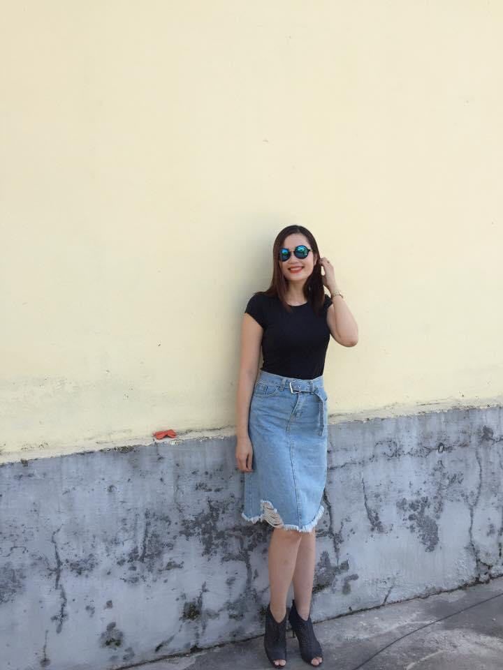 Nữ giám thị coi thi tốt nghiệp THPT gây 'hot mạng' dù đeo khẩu trang kín mít 5