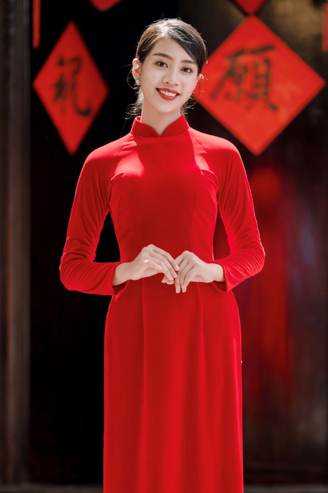 Nữ sinh 16 tuổi cao 1, 74 m ở Đà Nẵng ảnh 2 Nu sinh 16 tuoi cao 1, 74 m o Da Nang anh 2