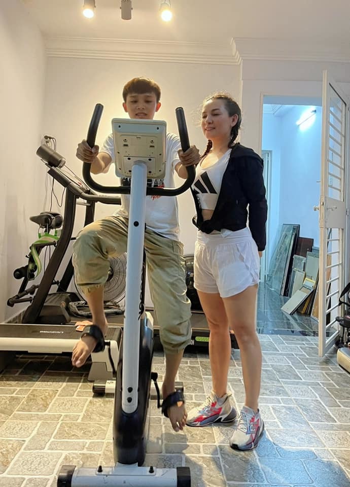 Phi Nhung cho biết cô không sợ ai xúc phạm chỉ sợ luật trời. (Ảnh: FBNV) Phi Nhung lên tiếng khi rộ tin muốn thoát khỏi nhà của Hồ Văn Cường 4