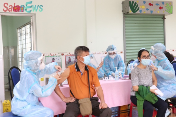 Sở Y tế TP.HCM đề xuất rút ngắn thời gian theo dõi sau tiêm vắc xin và xét nghiệm kiểm tra F0, F1