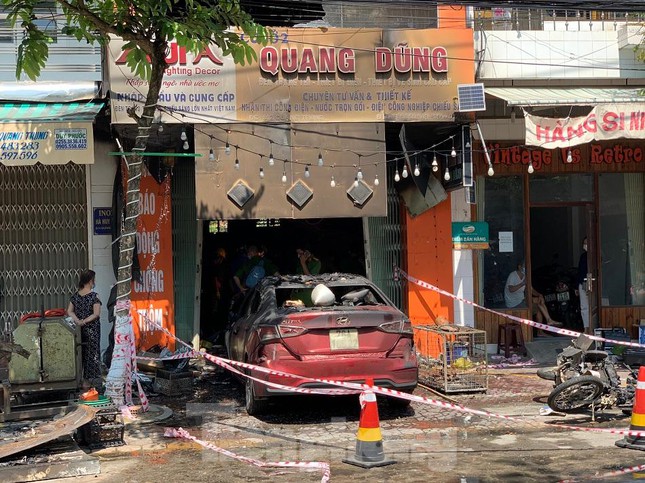 Đẫm nước mắt tang lễ gia đình có 4 người t.ử v.o.n.g trong vụ cháy ở Quảng Ngãi 8