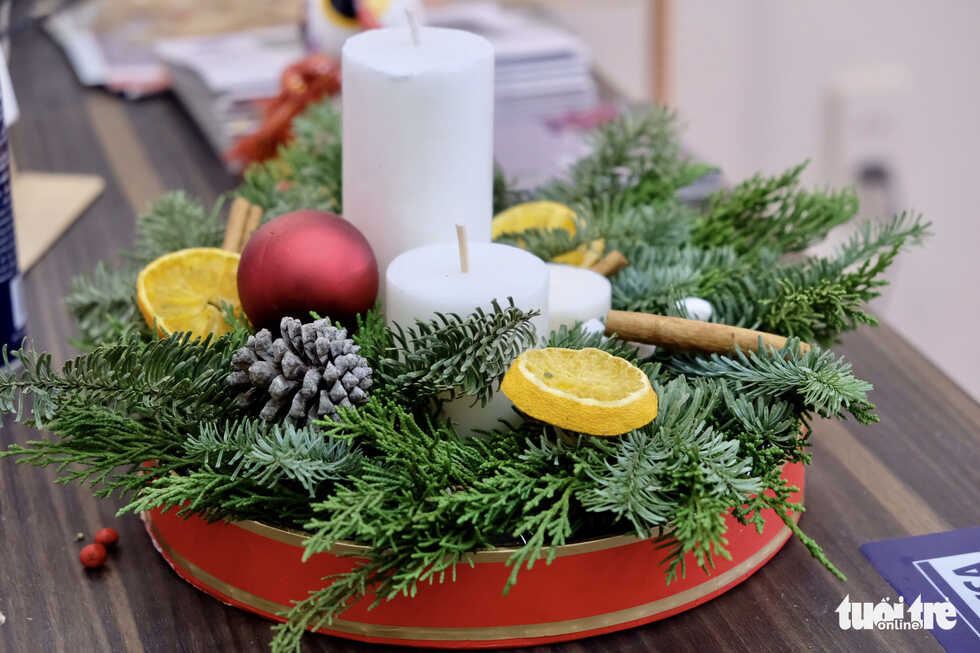 Thông tươi Mỹ giá 50 triệu vẫn 'cháy hàng' dịp Giáng sinh 5