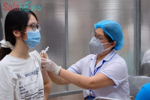 Chẳng lẻ tiêm 2 mũi vắc xin xong rồi cũng phải nằm nhà
