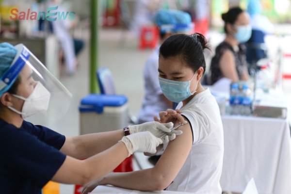 Tiêm vắc xin COVID-19 tại Bệnh viện Đại học Y dược TP.HCM phải đóng 388.000 đồng?