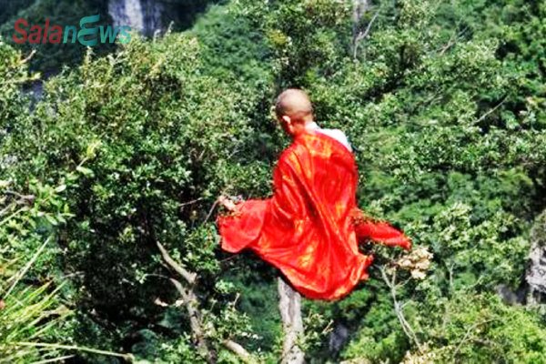 Nhà thám hiểm Anh chứng kiến vị tăng nhân Myanmar bay lượn trên không trung