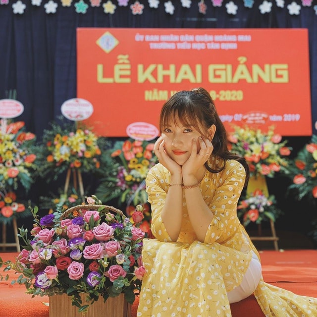 Bố đi cổ vũ con diễn văn nghệ trên trường, về mẹ kiểm tra điện thoại toàn thấy video quay cô giáo 10