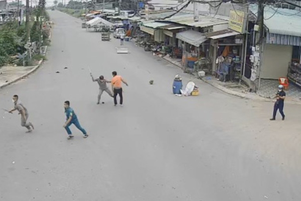Vụ dân quân, dân phòng đánh dân ở Đồng Nai: Đưa đồ vào chốt, xảy ra ném đá, đánh nhau