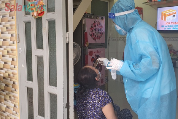 TP.HCM: Xét nghiệm nhanh vùng nguy cơ cao, phát hiện nhiều ca nghi nhiễm